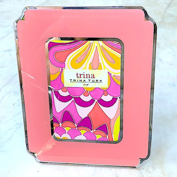 TRINA TURK PICTURE FRAME 4 BY 6 BLUSH SILVER NEW - Picture 5 of 12
